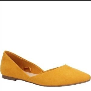TIME AND TRU point toe ballet flat mustard yellow size 6W